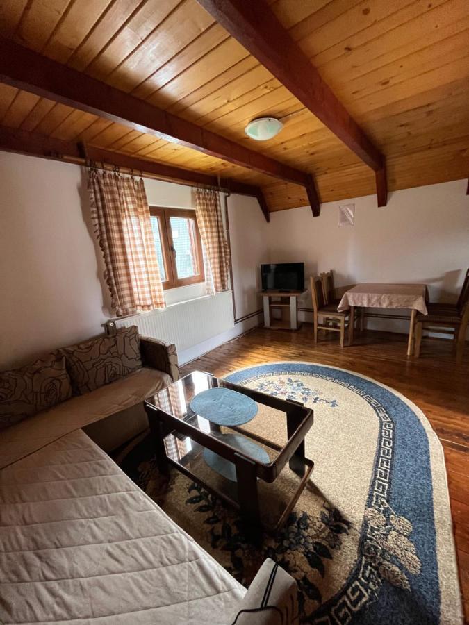 זבליאק Bungalows Krstajic מראה חיצוני תמונה